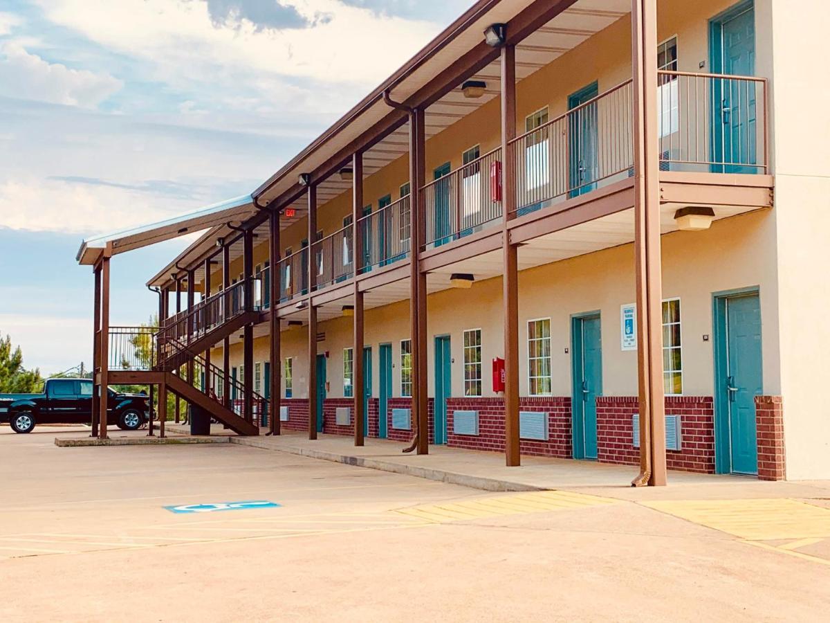 Weston Inn & Suites Rusk Exterior photo